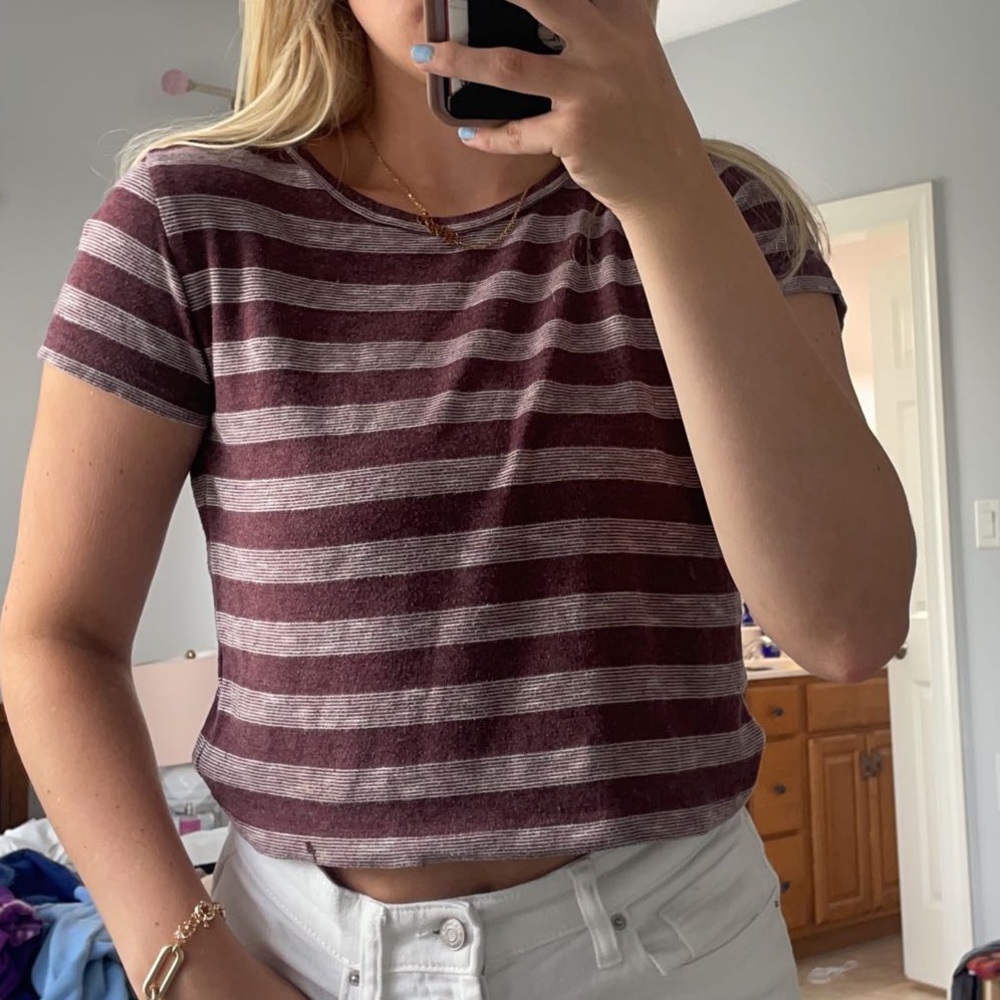 Forever 21 maroon striped cropped tshirt size small